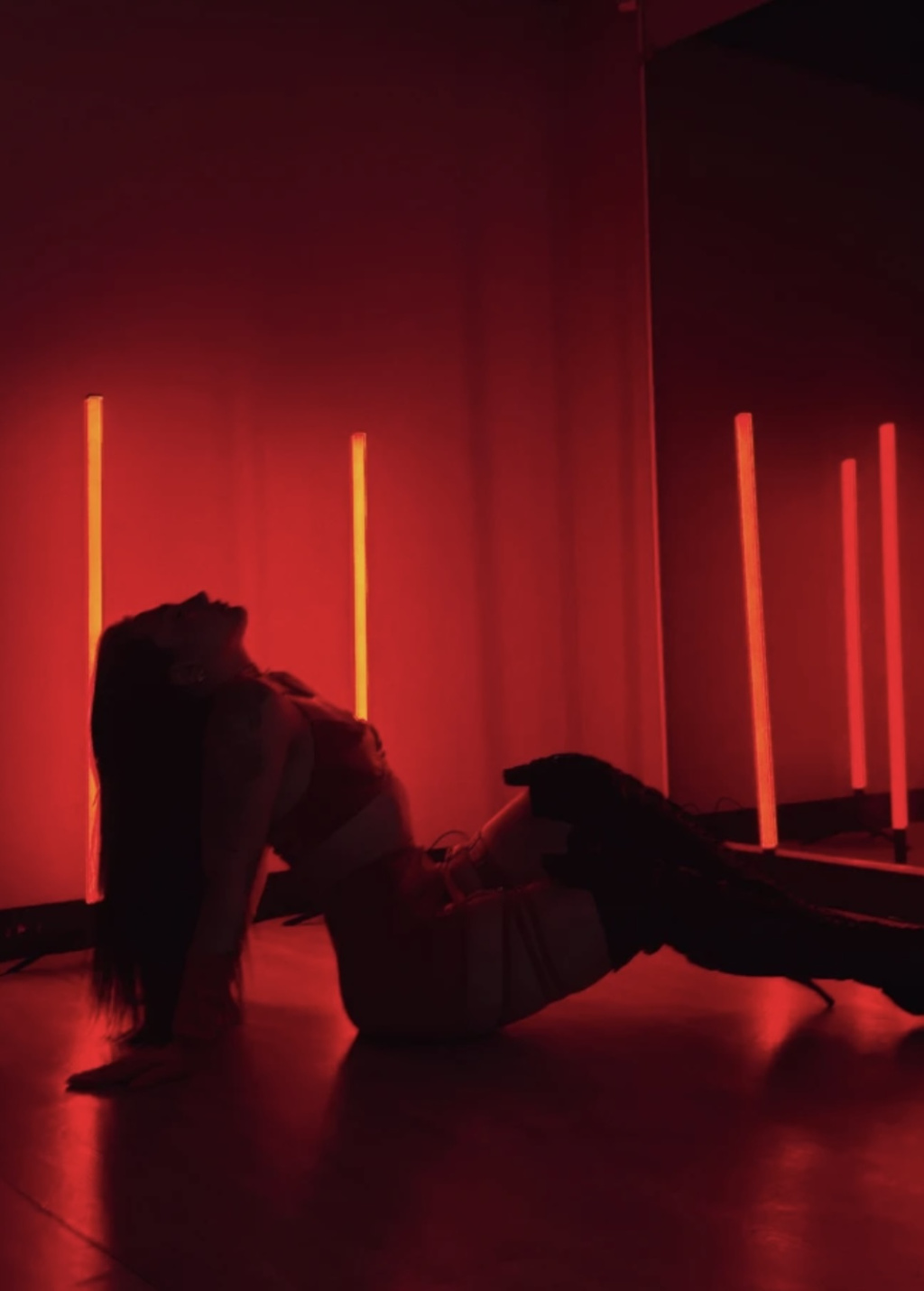 Яна : проститутки индивидуалки в Омске