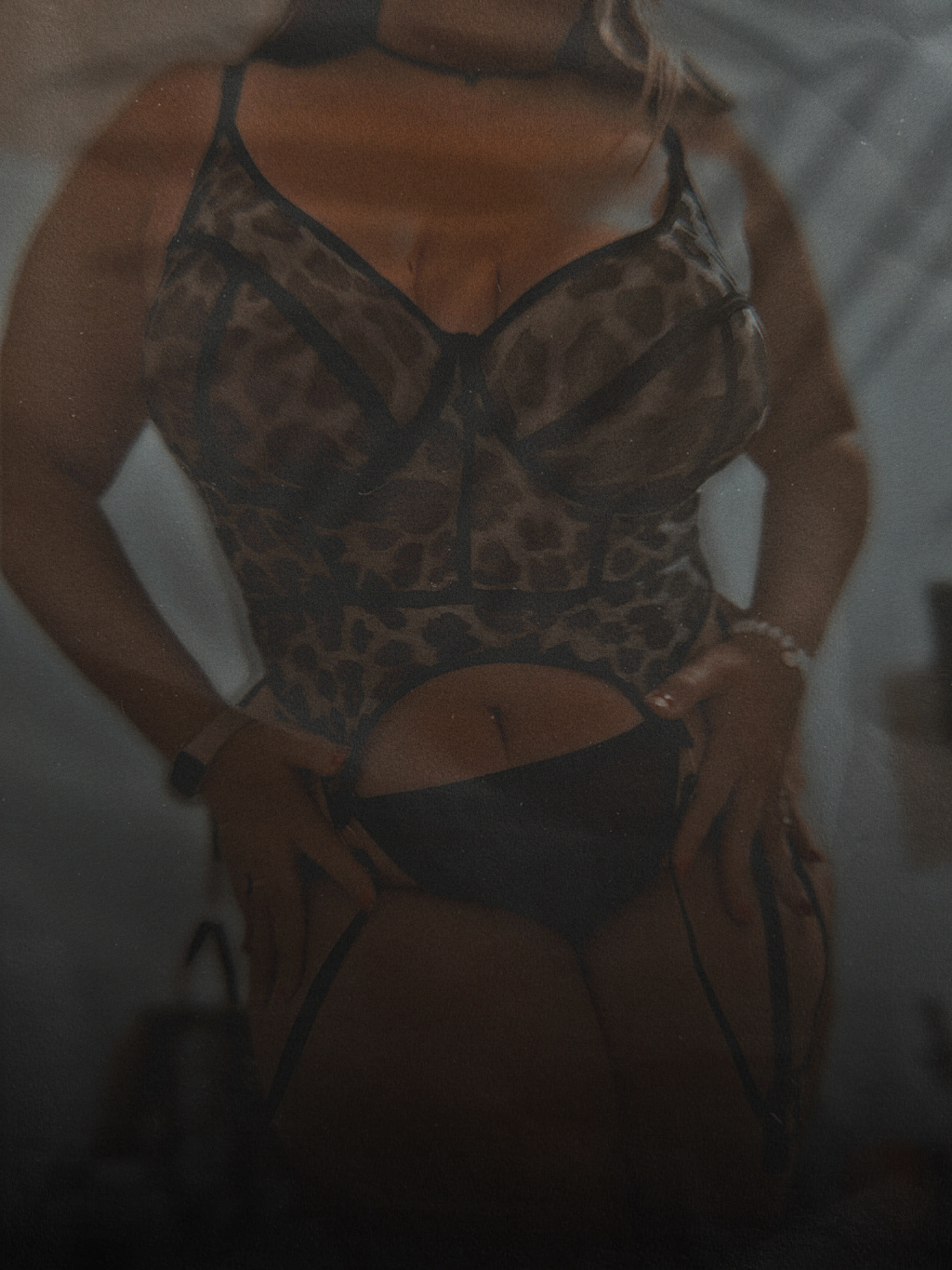 Элина: проститутки индивидуалки в Омске