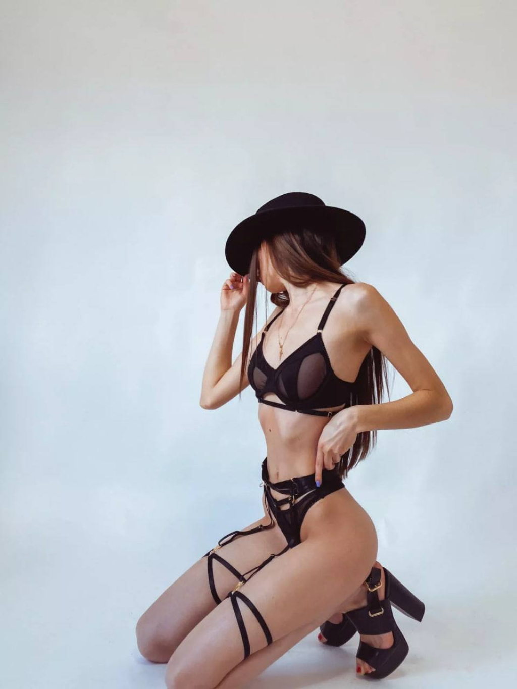 Лейла  без предопл: проститутки индивидуалки в Омске