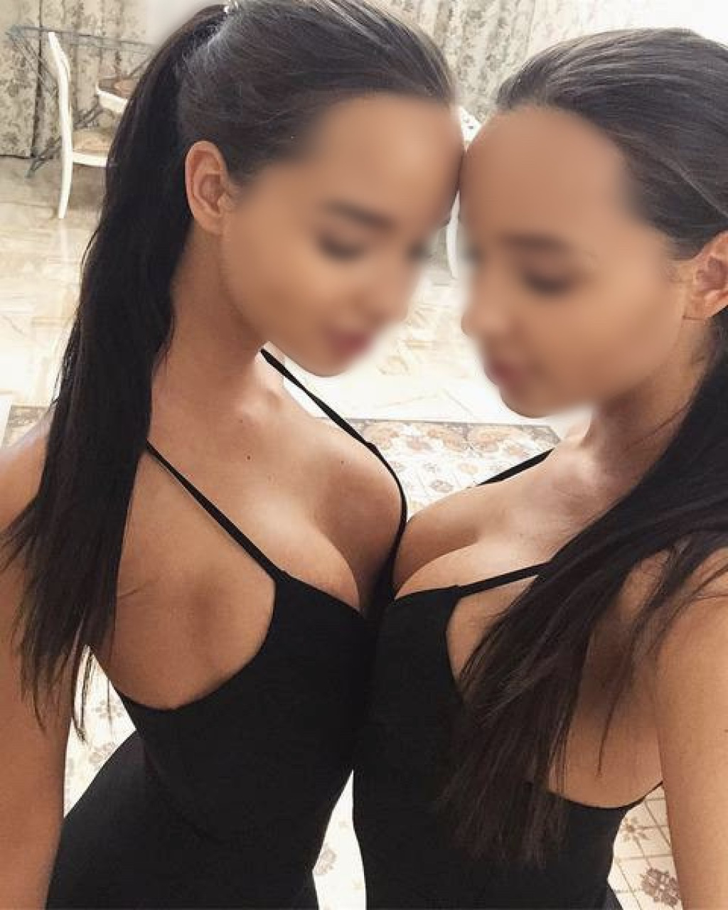 Близняшки : проститутки индивидуалки в Омске