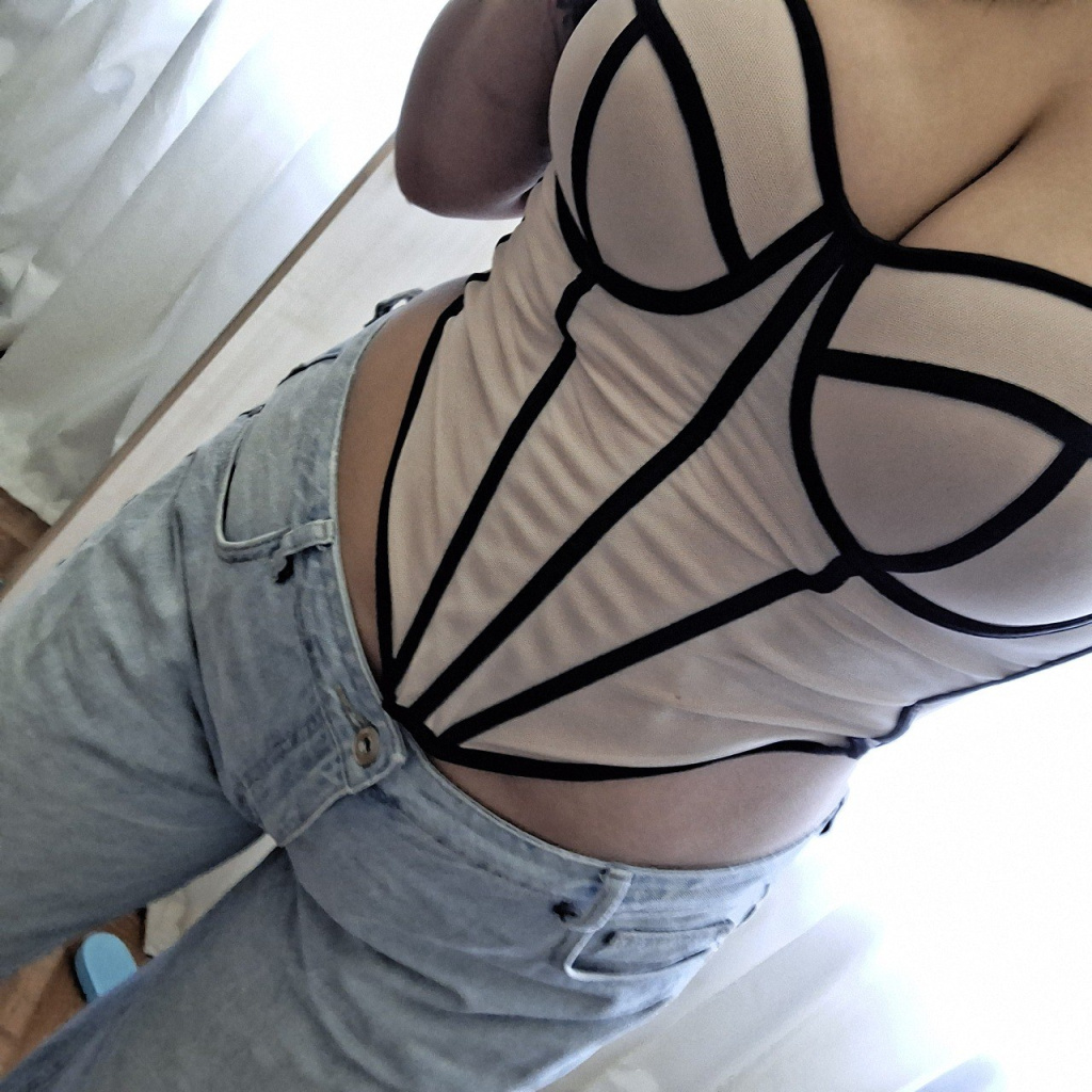 Алина: проститутки индивидуалки в Омске