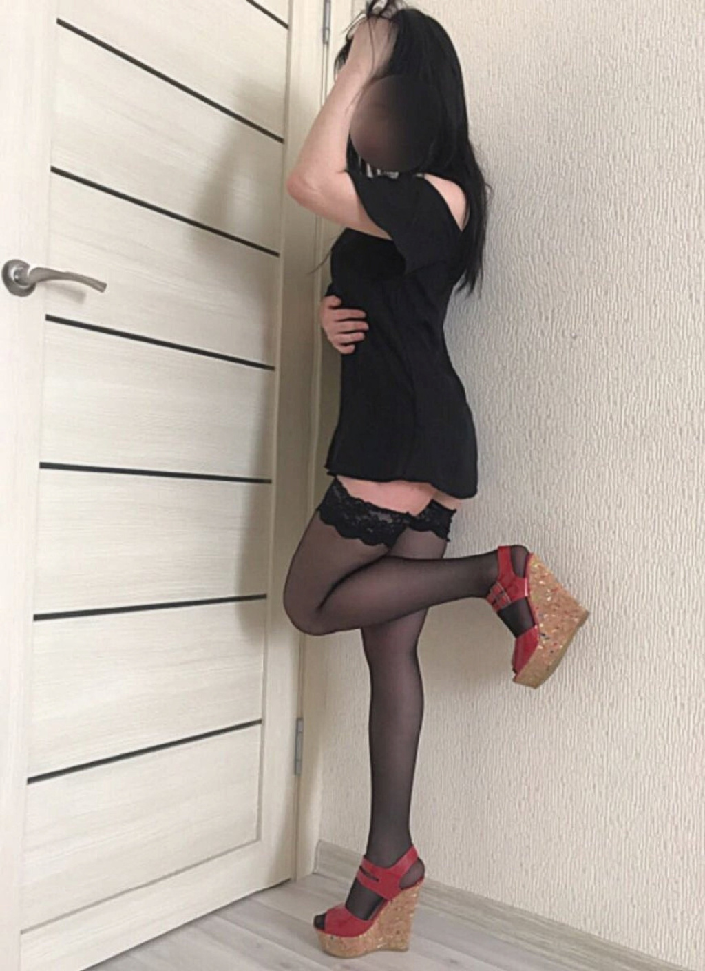 Вика  Выезд : проститутки индивидуалки в Омске