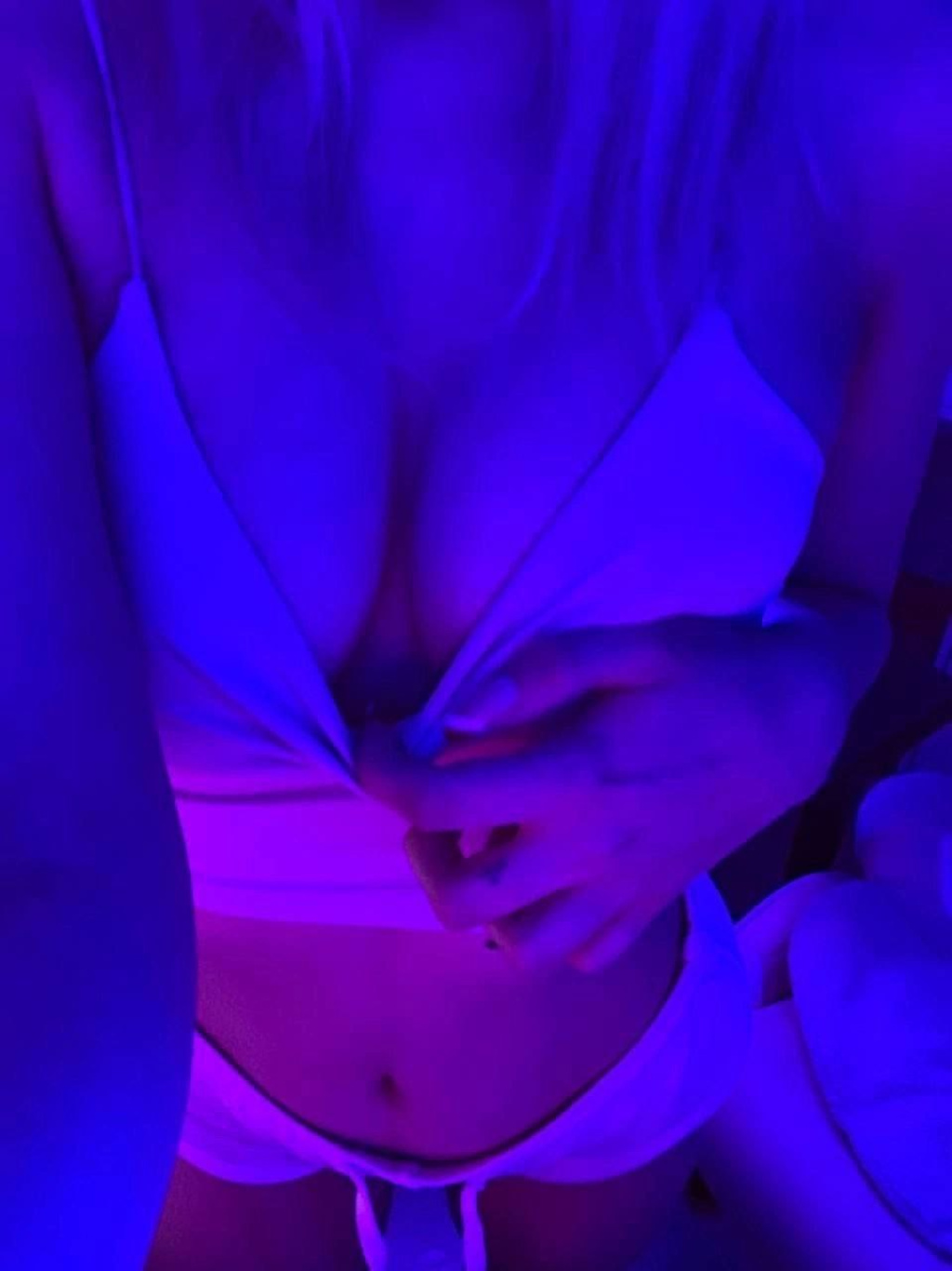 Виолетта : проститутки индивидуалки в Омске